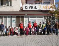 Kızılay Haftası dolayısıyla Özel Şahan Masal Diyarı anaokulu öğrencileri ile bir araya gelerek, Türk Kızılay Çivril şubemizi ziyaret ettik.